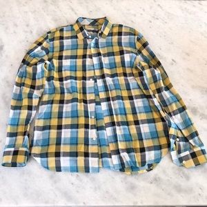NST light weight plaid button up